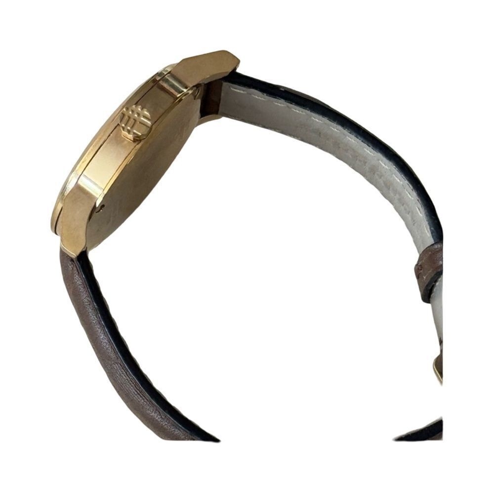 BURBERRY THE CITY ROUND CHECK LEATHER WATCH. - Picture 5 of 9